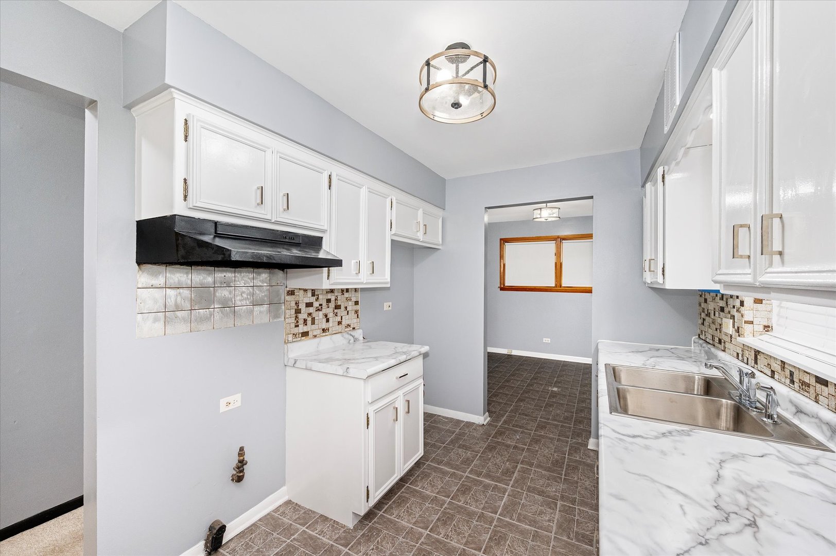 12356 S Carpenter Street, Calumet Park, IL 60827