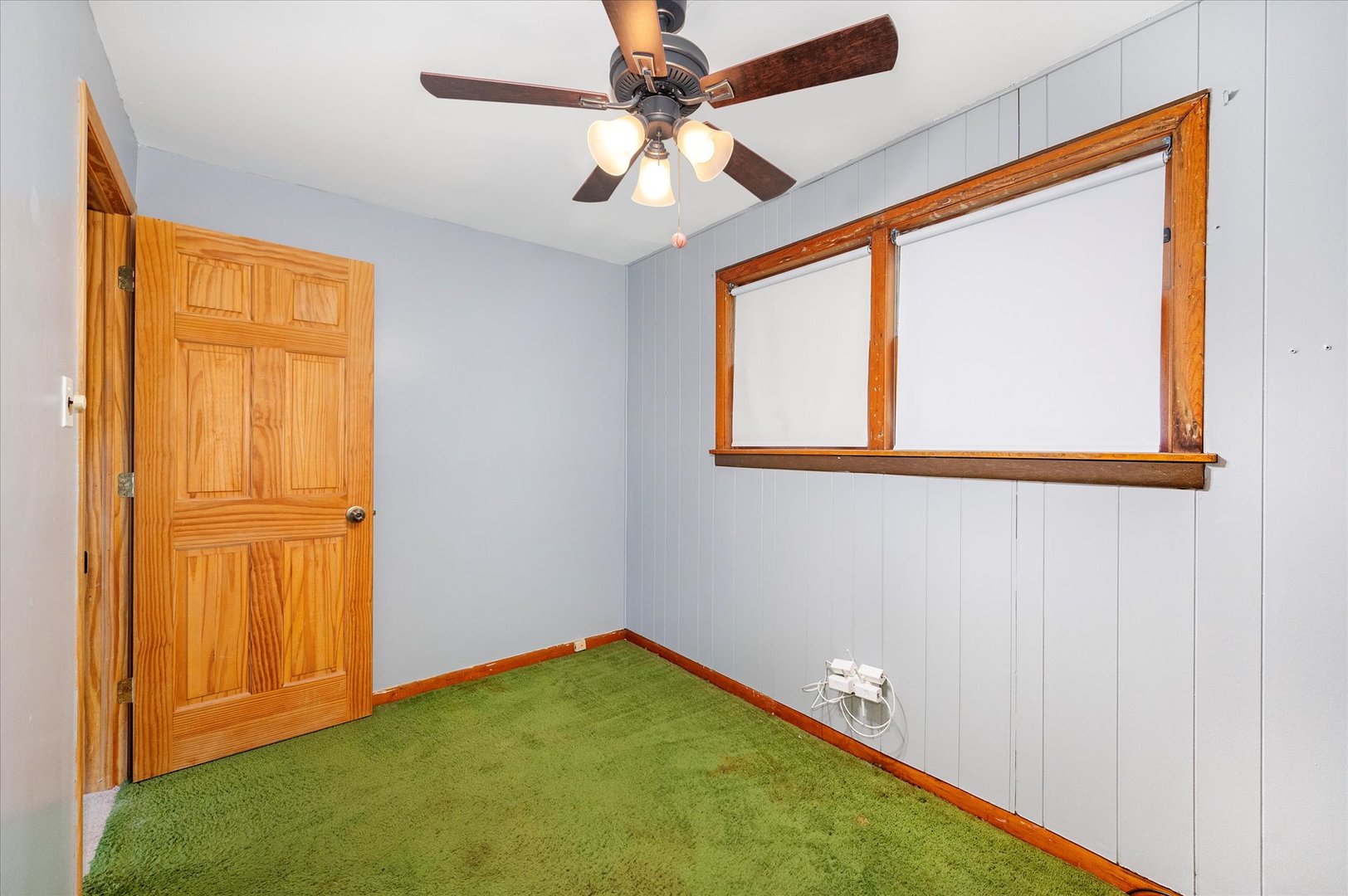 12356 S Carpenter Street, Calumet Park, IL 60827