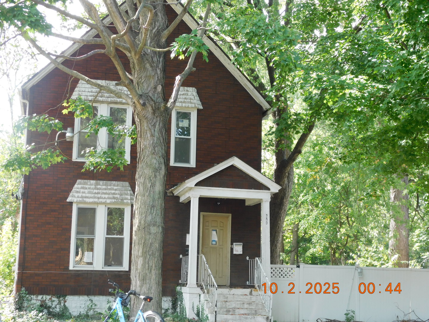 380 CALUMET Boulevard, Harvey, IL 60426