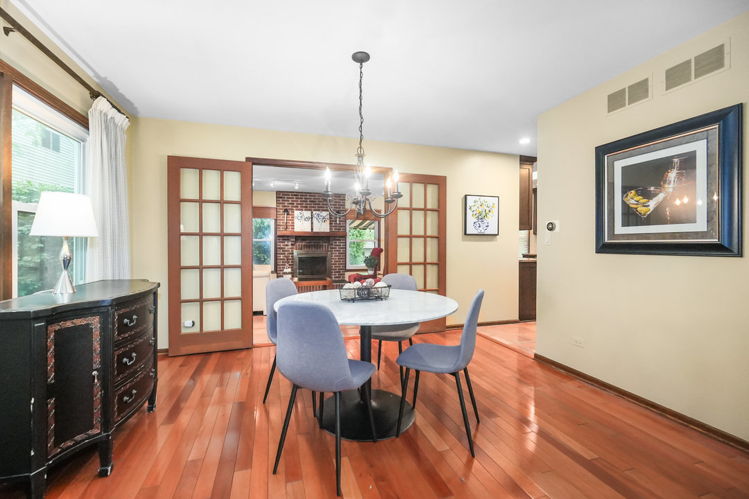 2671 Longview Drive, Lisle, IL 60532