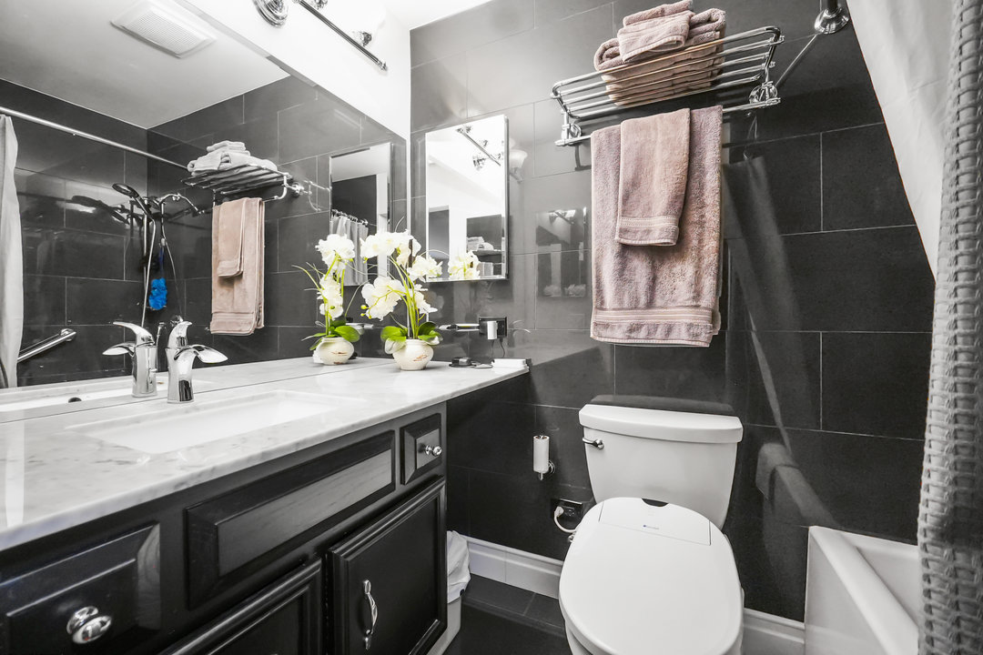 2671 Longview Drive, Lisle, IL 60532