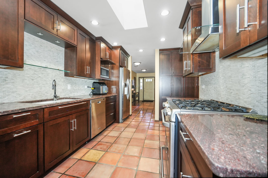 2671 Longview Drive, Lisle, IL 60532