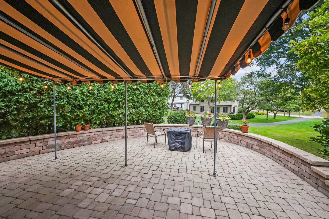 2671 Longview Drive, Lisle, IL 60532