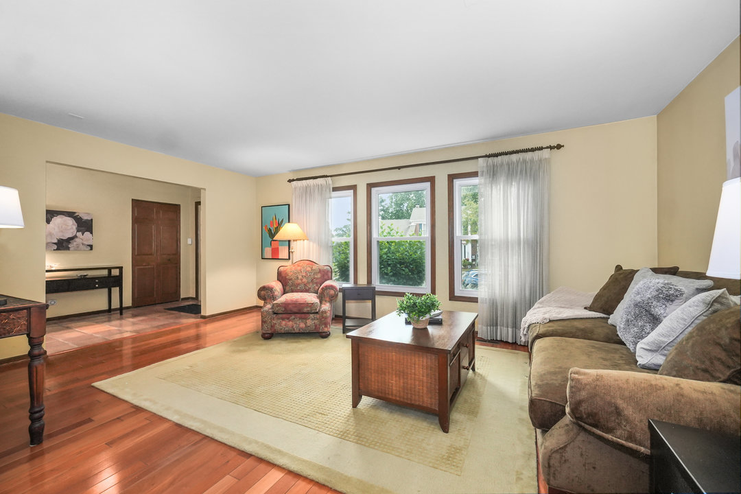 2671 Longview Drive, Lisle, IL 60532