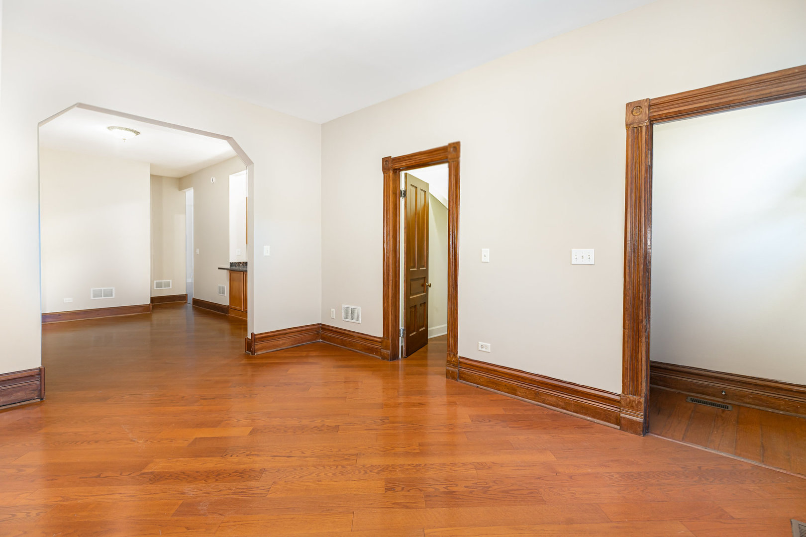 1809 W Cortland Street, Chicago, IL 60622