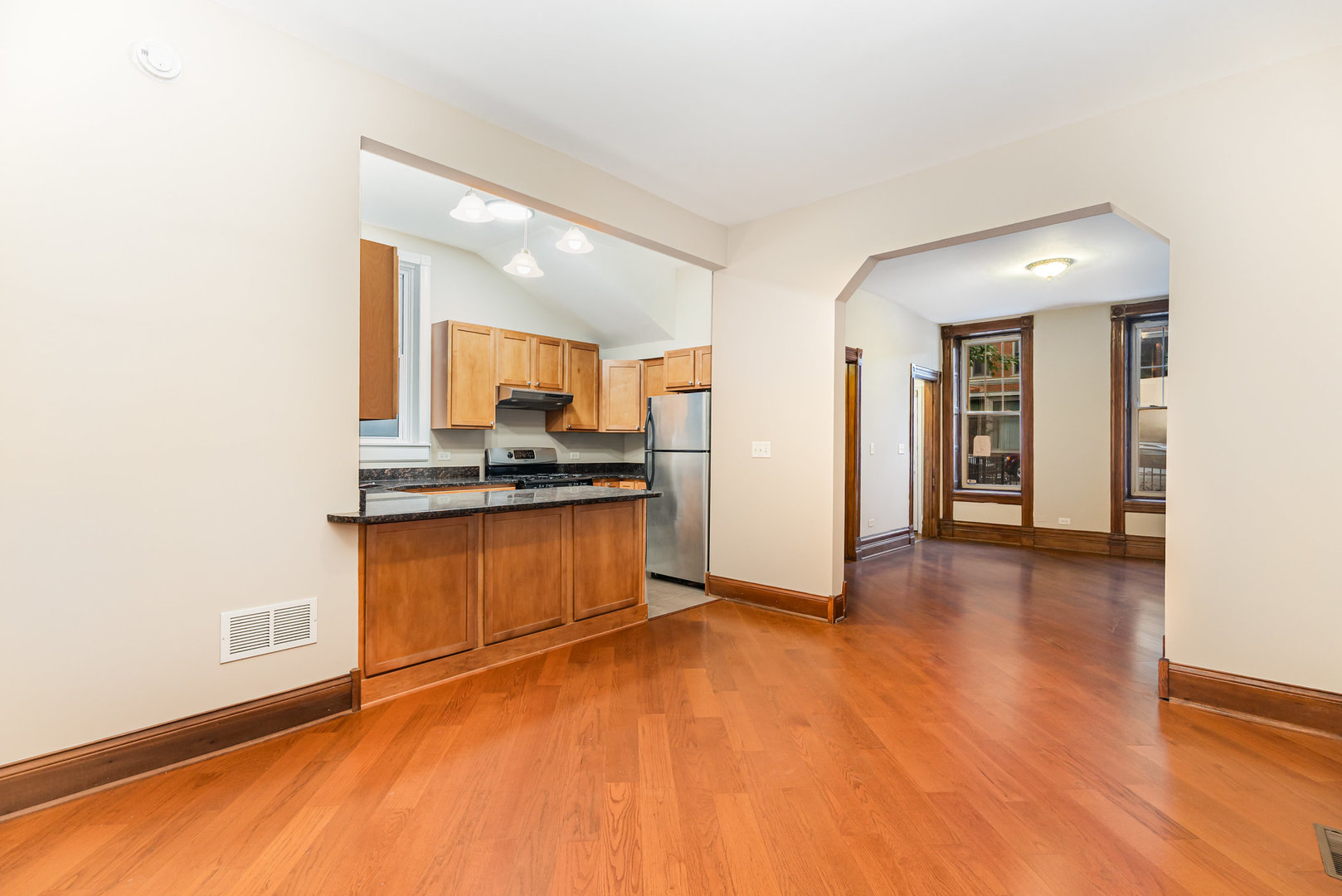 1809 W Cortland Street, Chicago, IL 60622