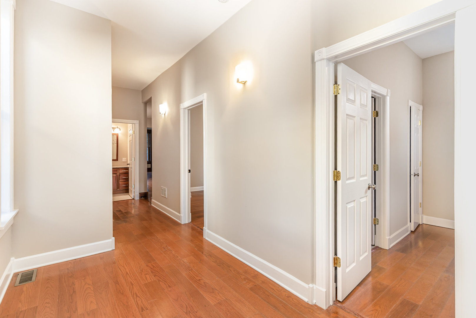 1809 W Cortland Street, Chicago, IL 60622
