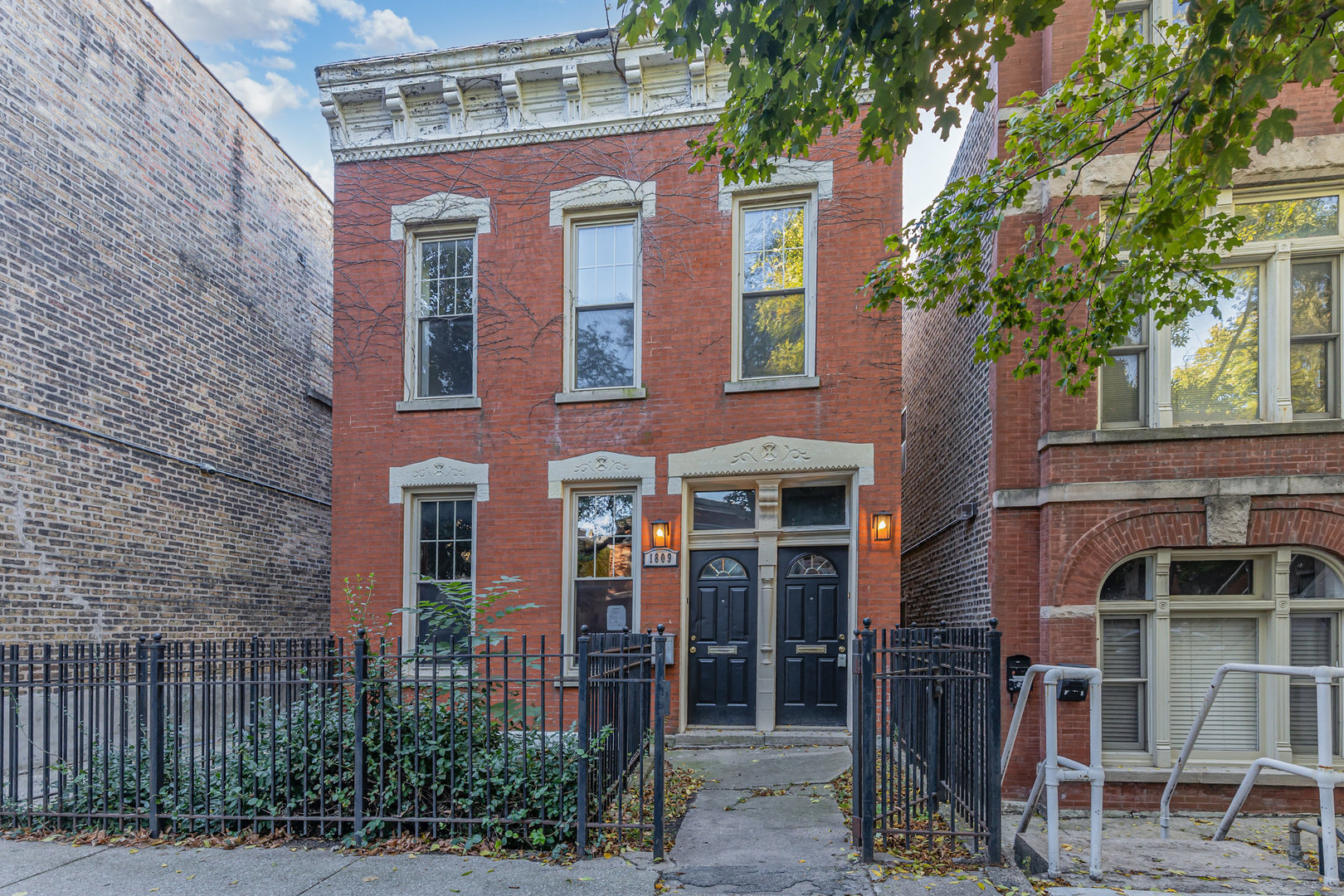 1809 W Cortland Street, Chicago, IL 60622