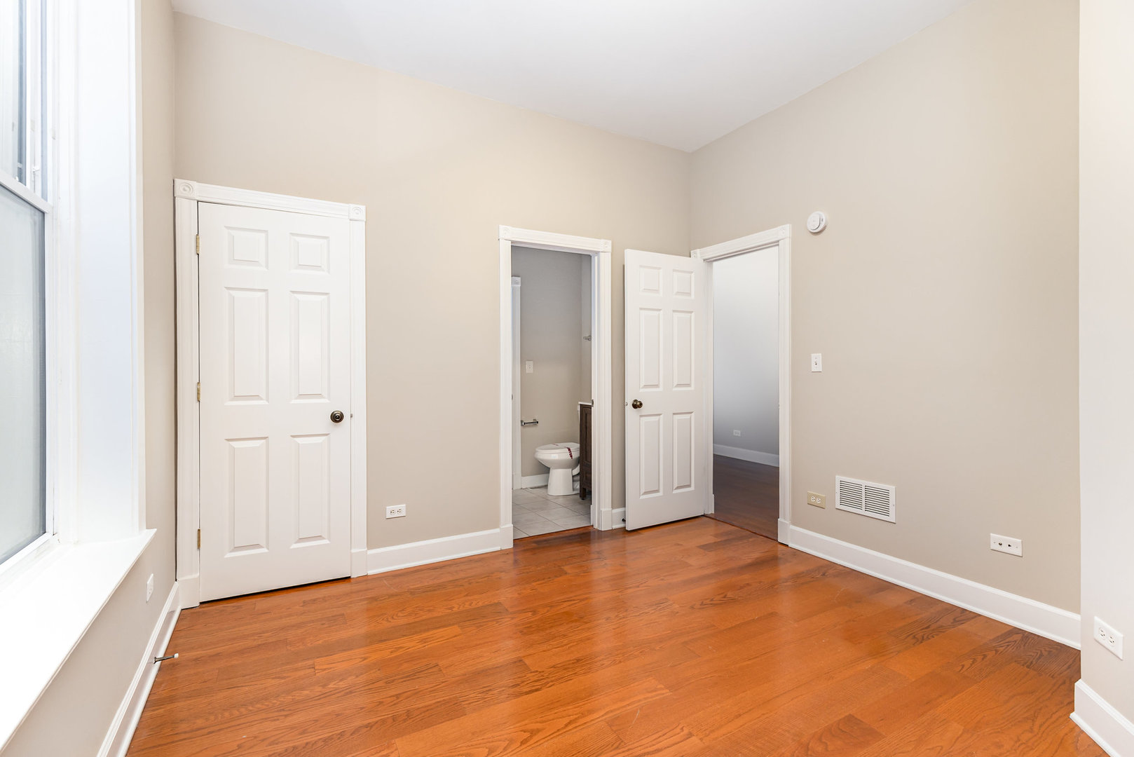 1809 W Cortland Street, Chicago, IL 60622