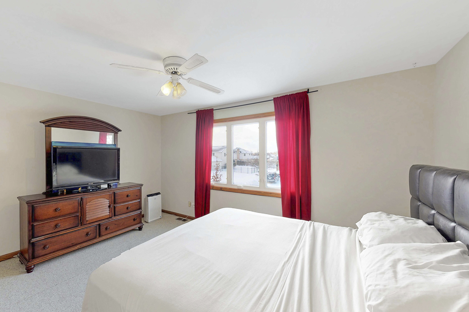 19613 Cambridge Drive, Mokena, IL 60448