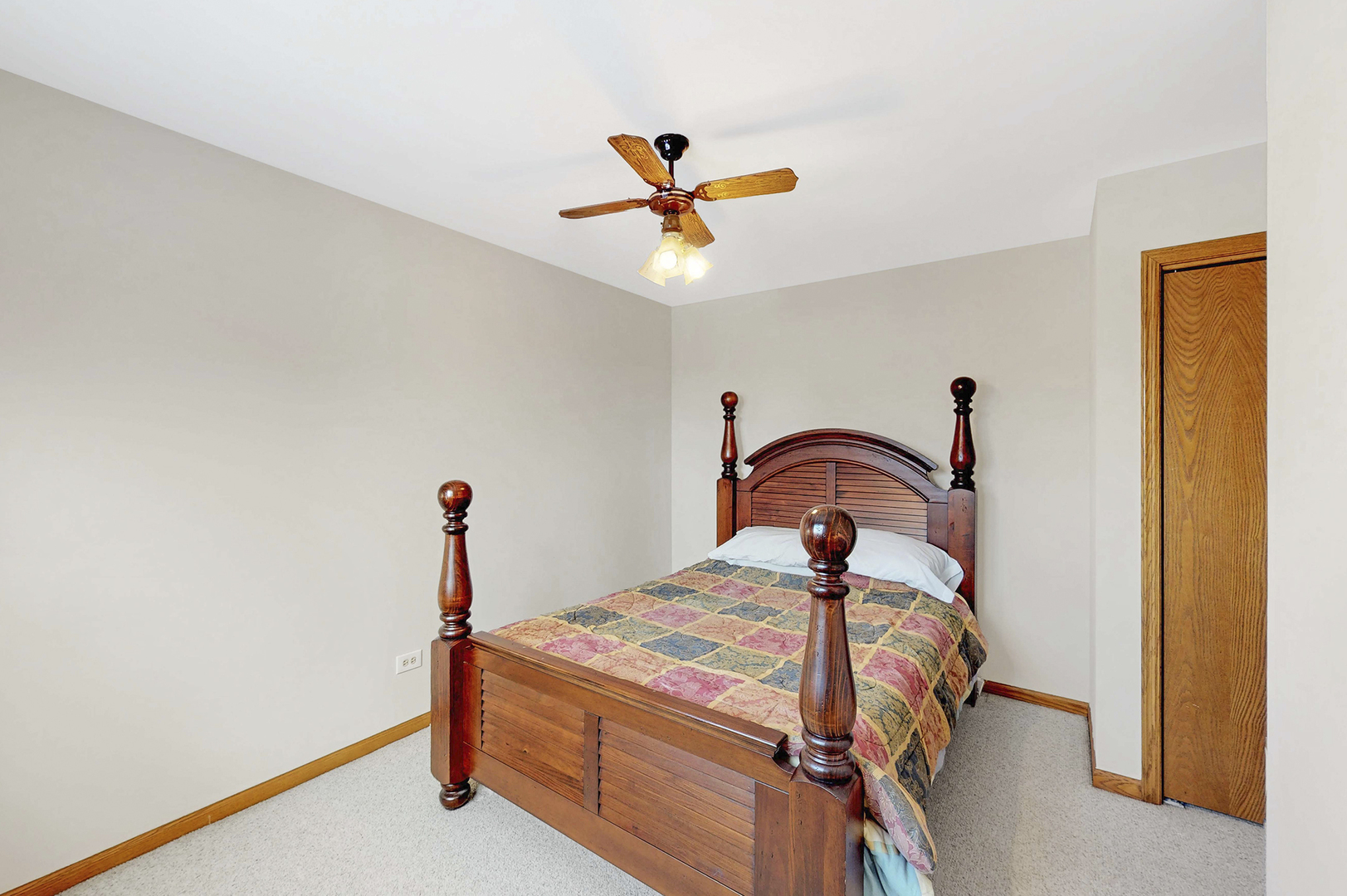19613 Cambridge Drive, Mokena, IL 60448