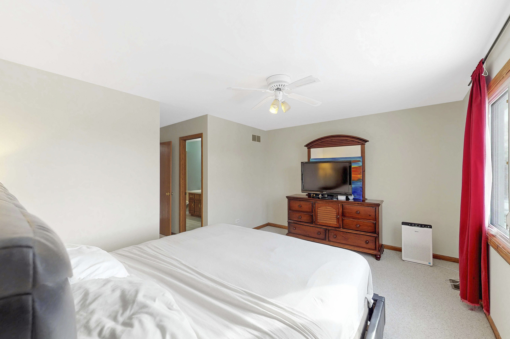 19613 Cambridge Drive, Mokena, IL 60448