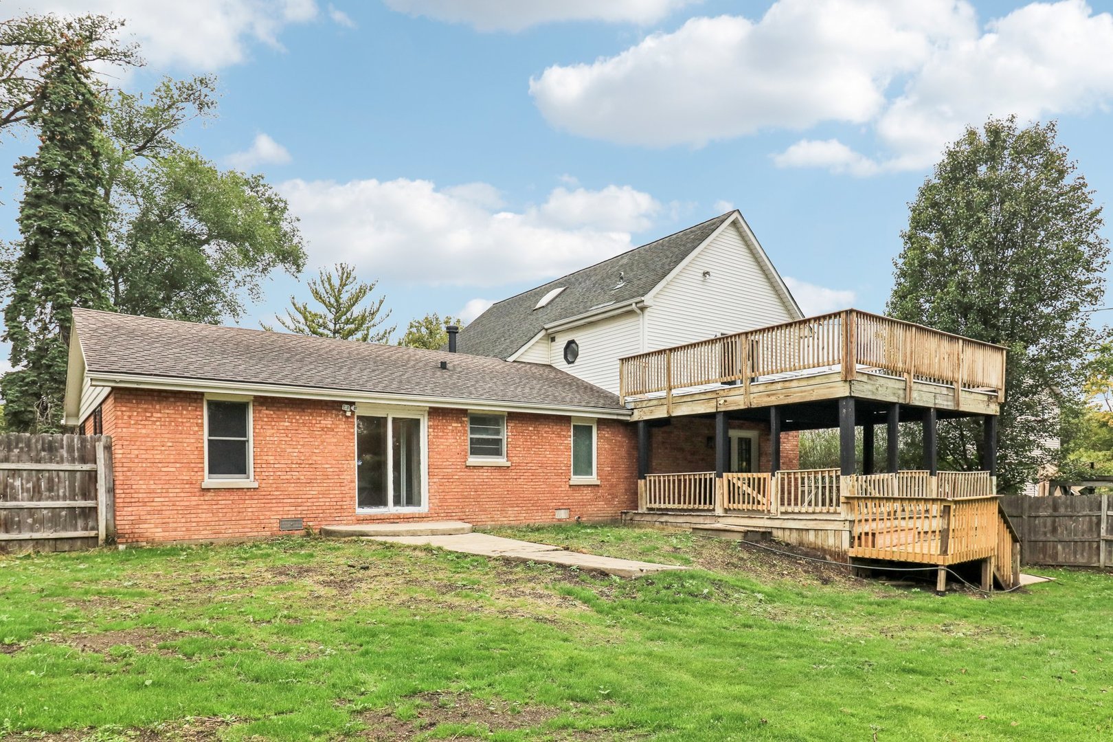 1039 S School Street, Lombard, IL 60148