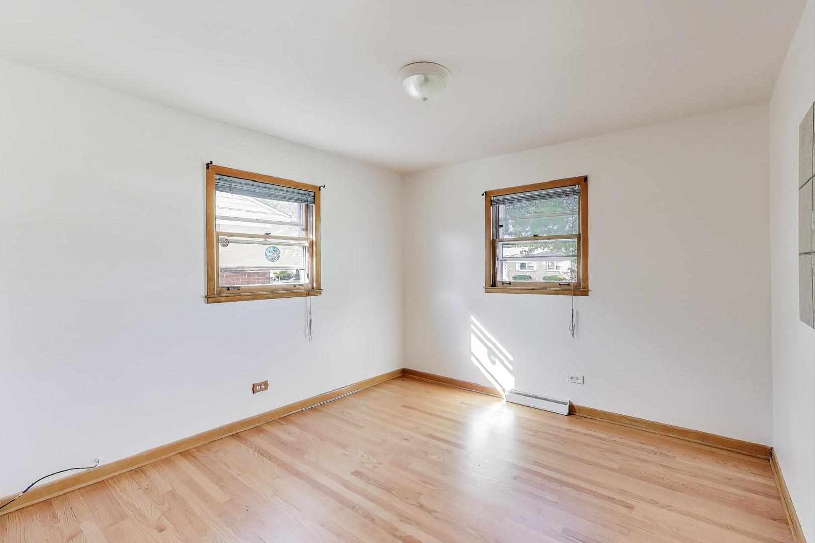 901 S Can Dota Avenue, Mount Prospect, IL 60056