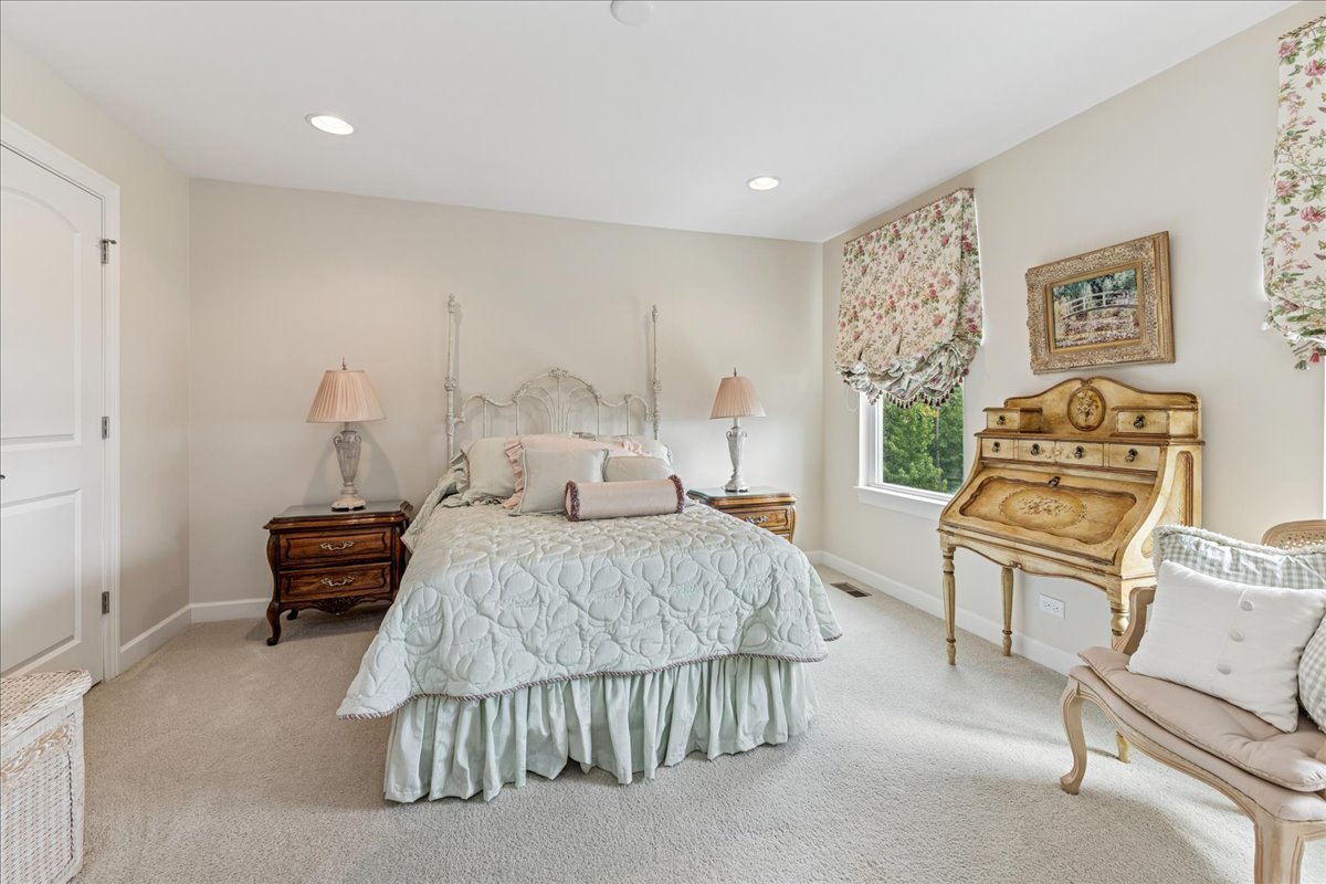 23561 N Sanctuary Club Drive, Kildeer, IL 60047