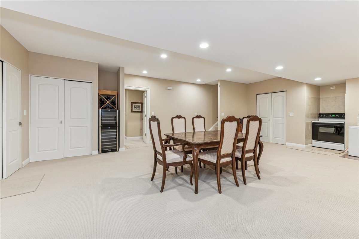 23561 N Sanctuary Club Drive, Kildeer, IL 60047