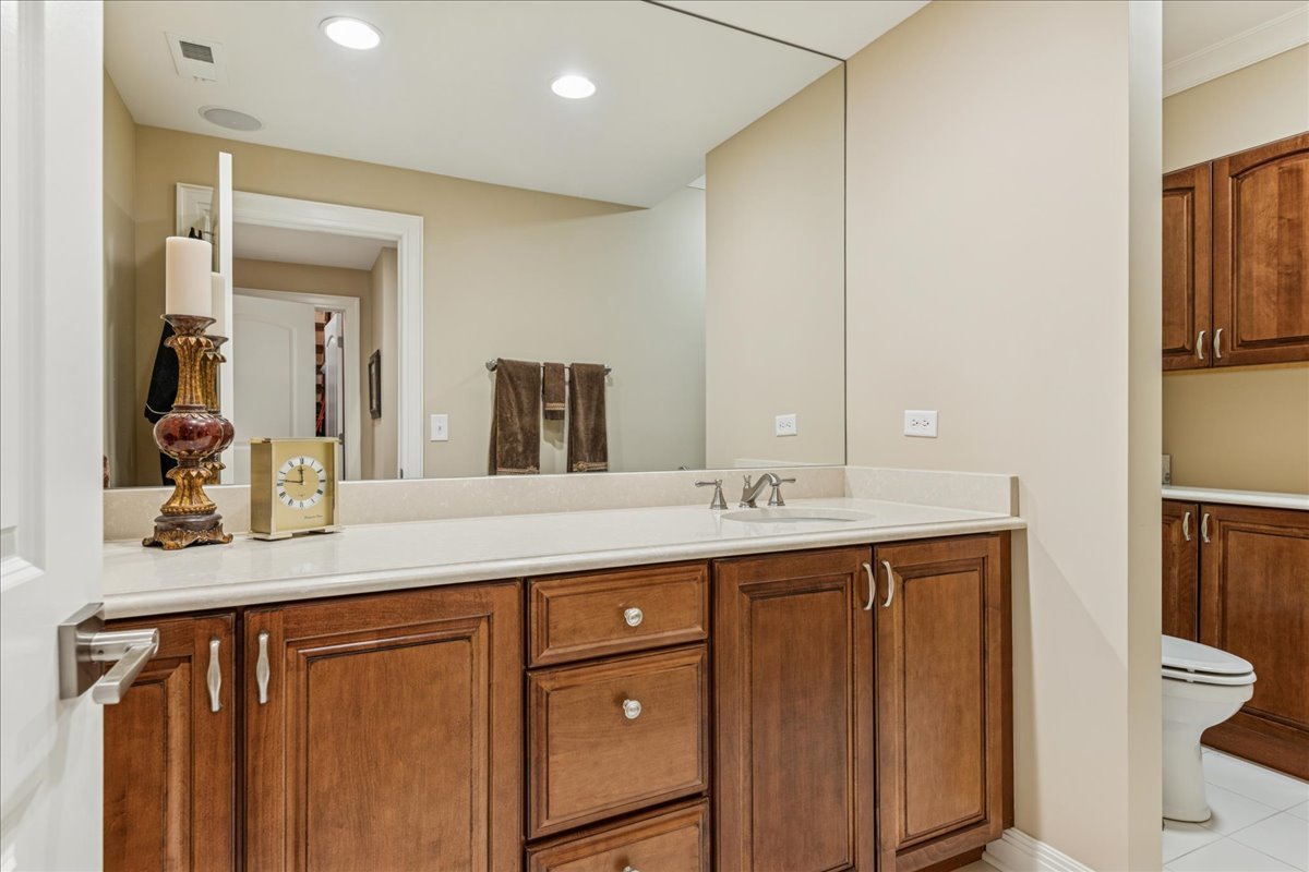 23561 N Sanctuary Club Drive, Kildeer, IL 60047