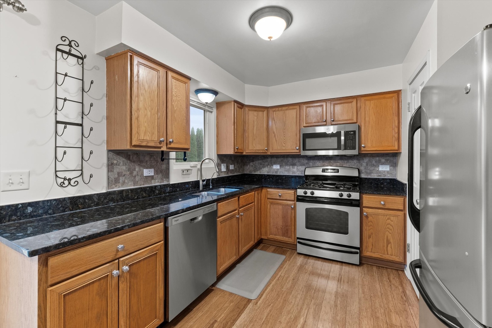 186 Chestnut Lane, Bolingbrook, IL 60490