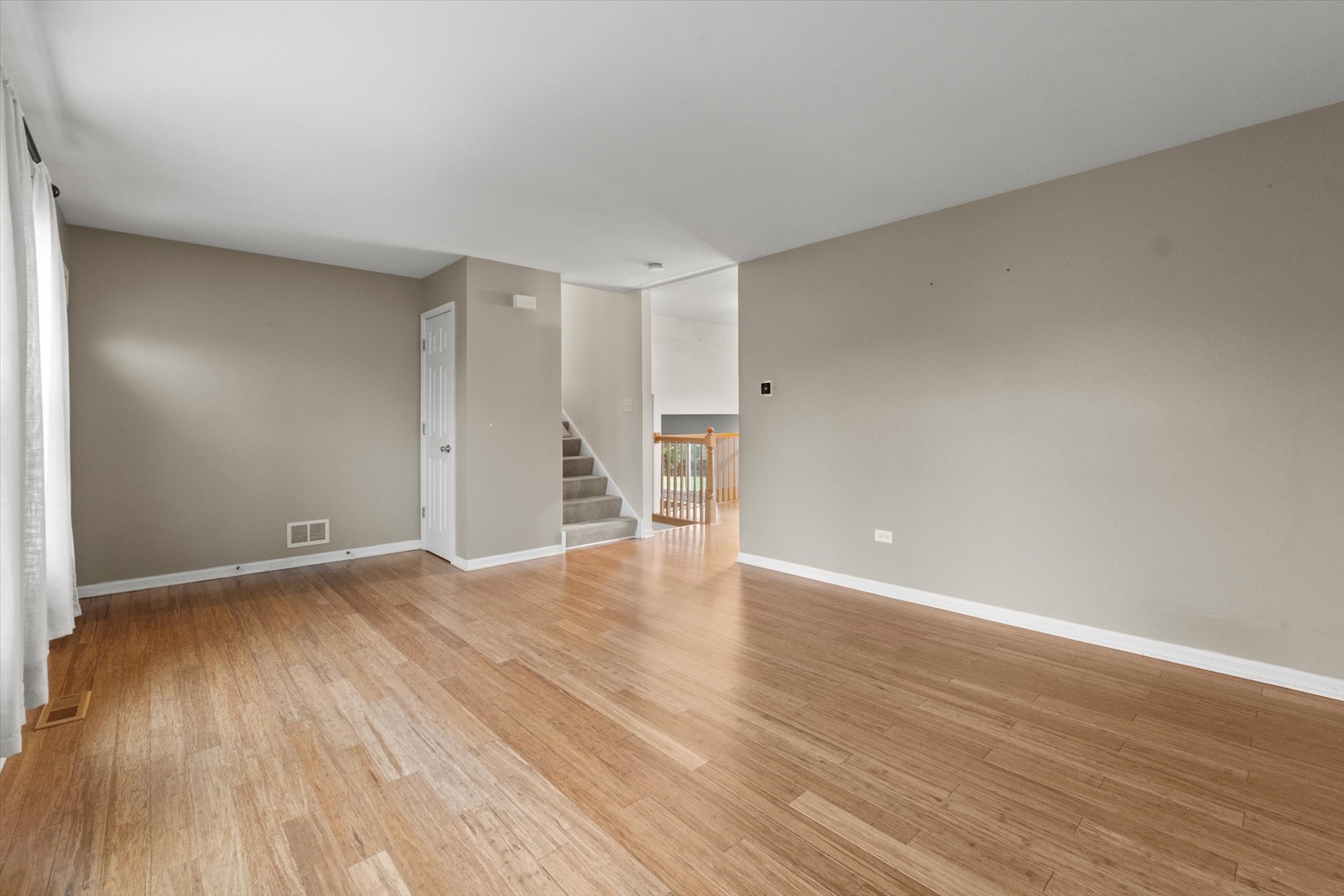 186 Chestnut Lane, Bolingbrook, IL 60490