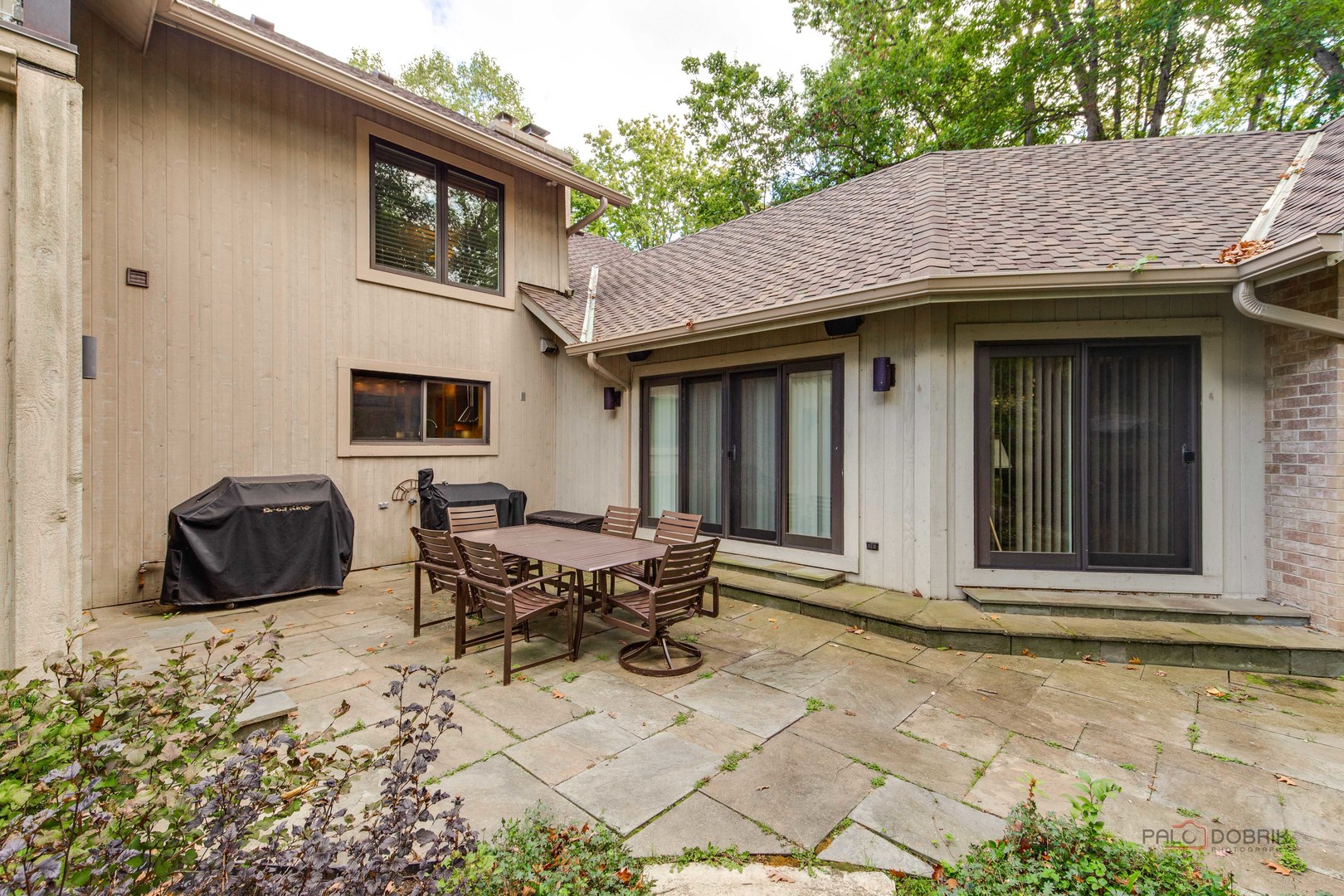 1830 Robinwood Lane, Riverwoods, IL 60015