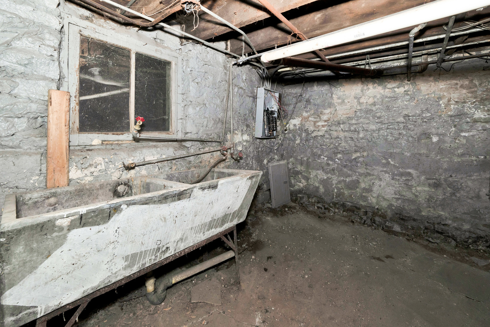 6822 S Claremont Avenue, Chicago, IL 60636