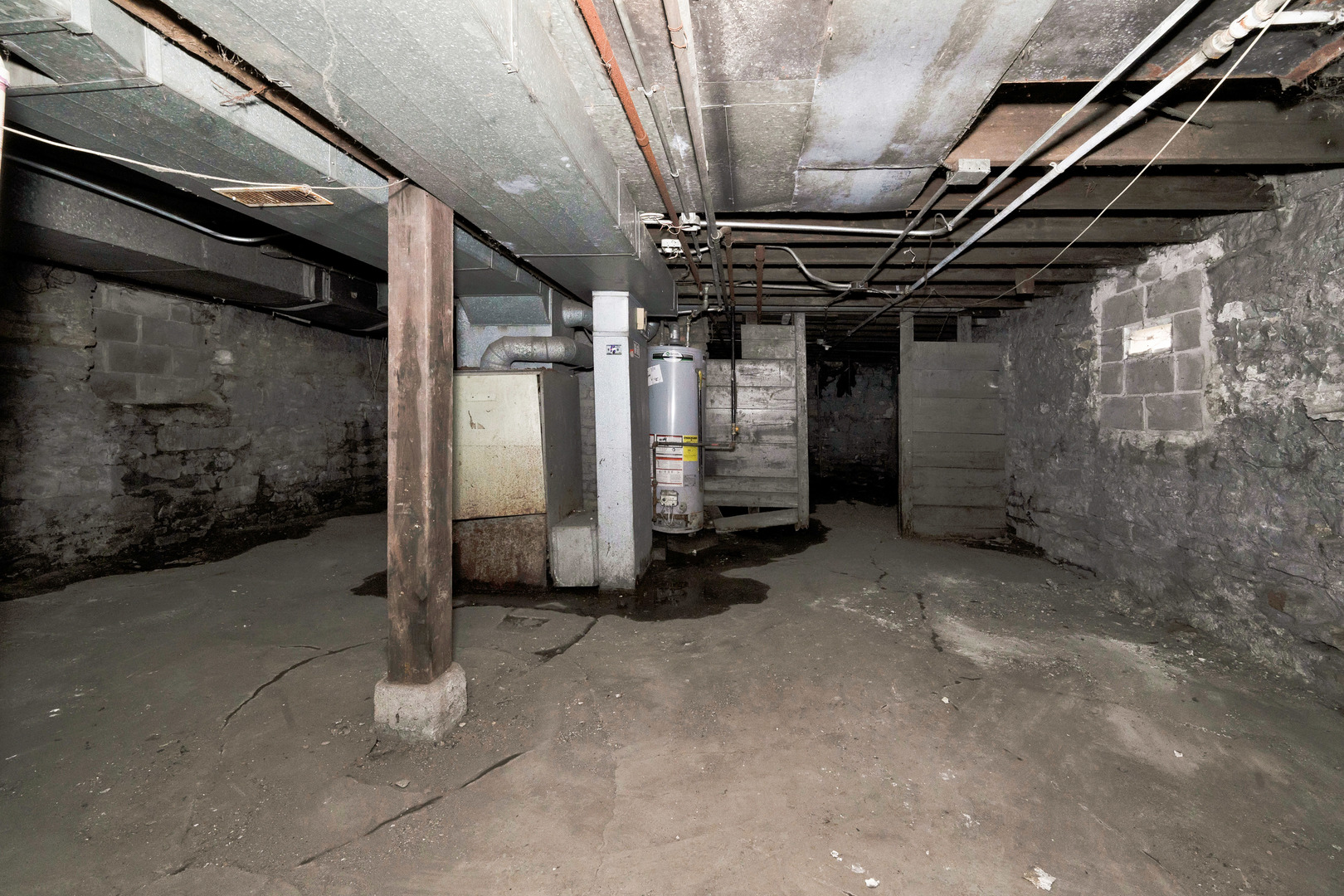 6822 S Claremont Avenue, Chicago, IL 60636