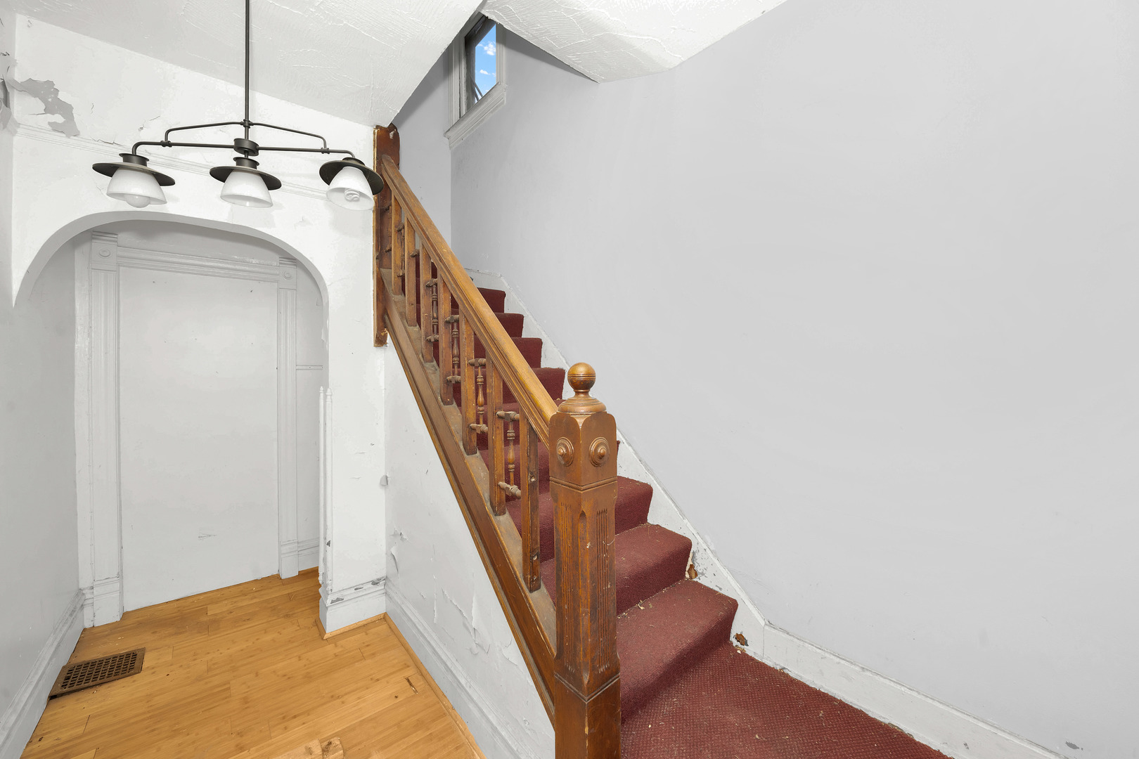 6822 S Claremont Avenue, Chicago, IL 60636