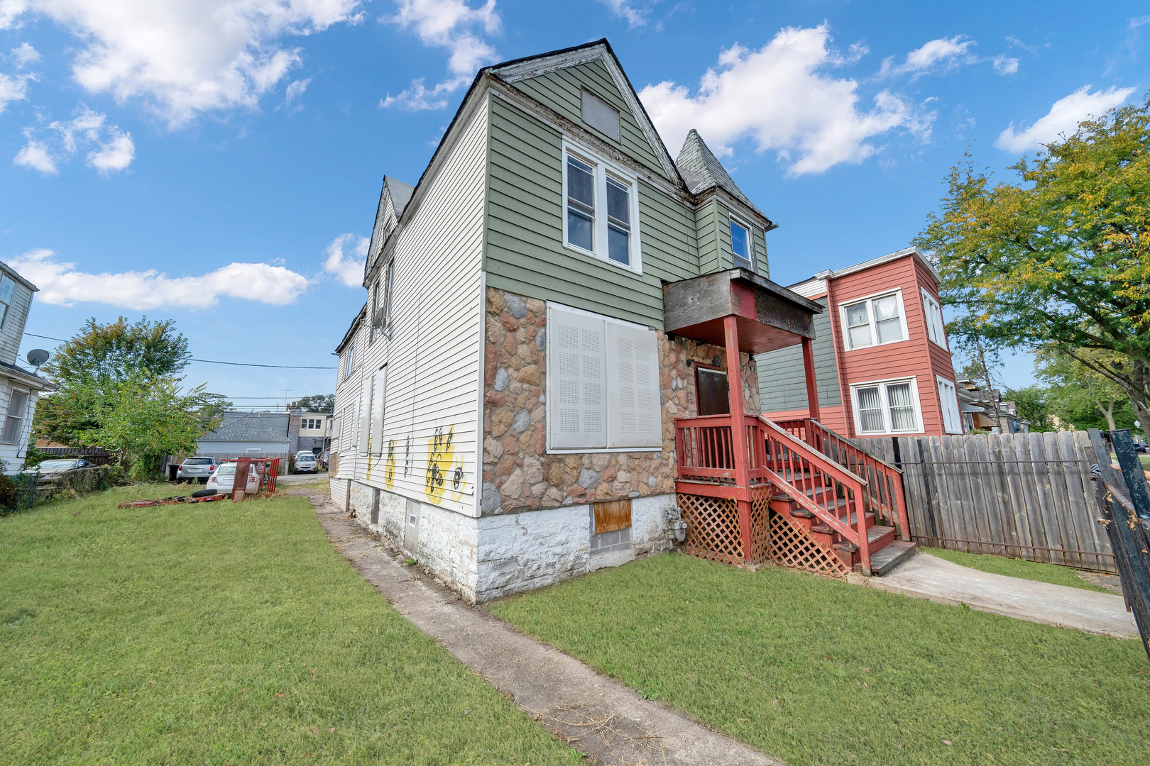 6822 S Claremont Avenue, Chicago, IL 60636