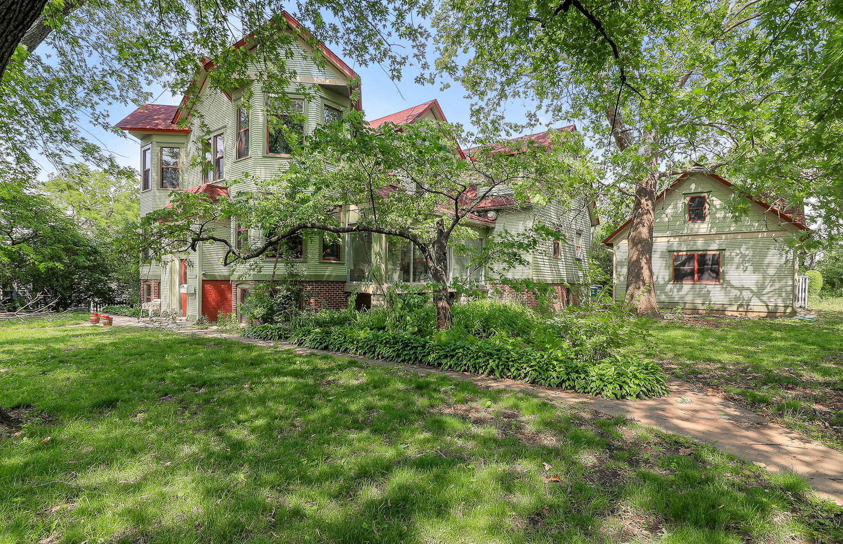 4533 Highland Avenue, Downers Grove, IL 60515