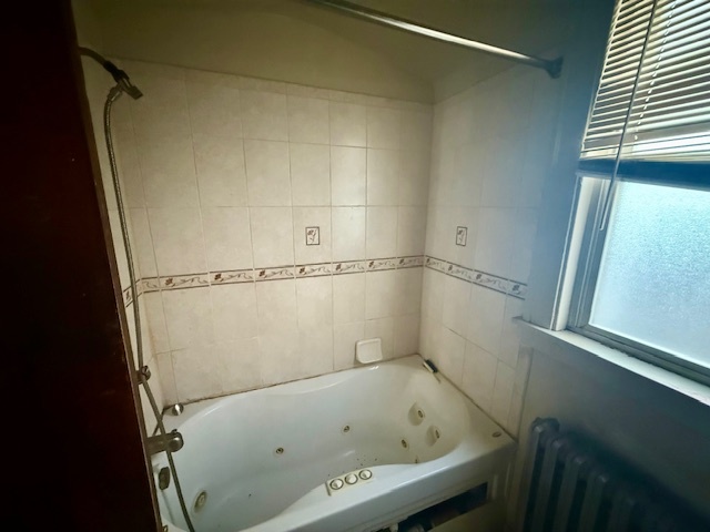 8242 S Rhodes Avenue, Chicago, IL 60619