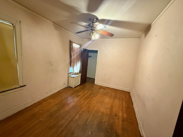 8242 S Rhodes Avenue, Chicago, IL 60619