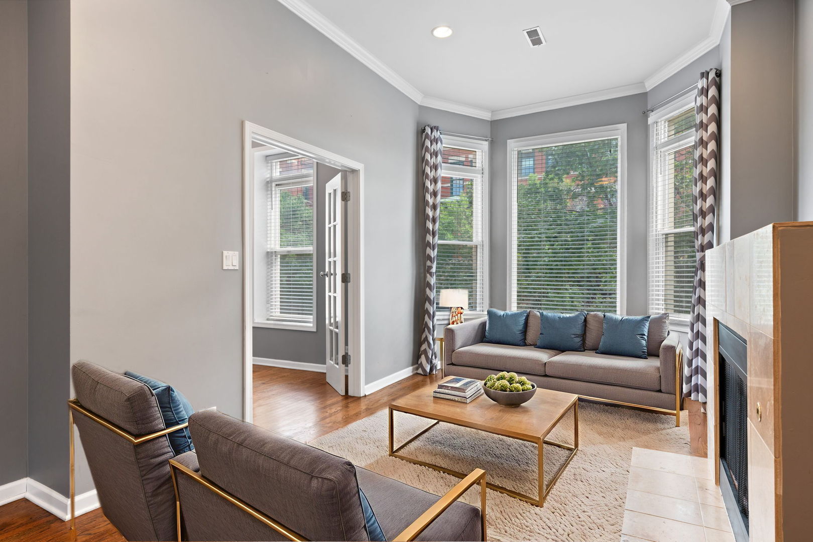 514 N Armour Street #2F, Chicago, IL 60642