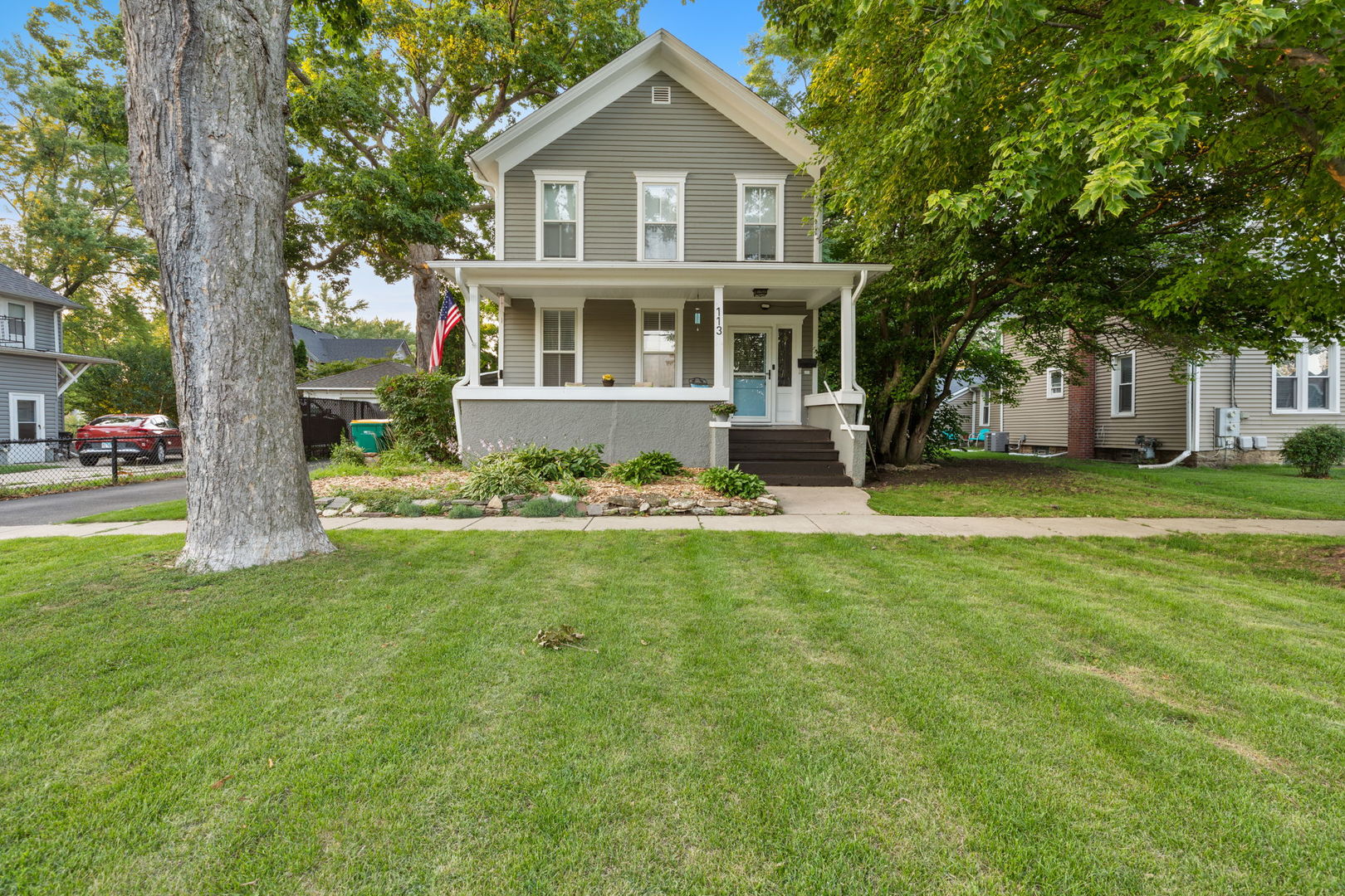 113 E Ottawa Street, Sycamore, IL 60178