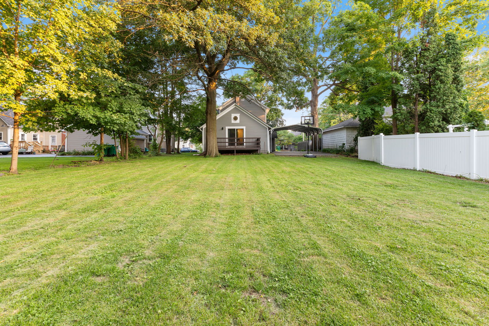 113 E Ottawa Street, Sycamore, IL 60178