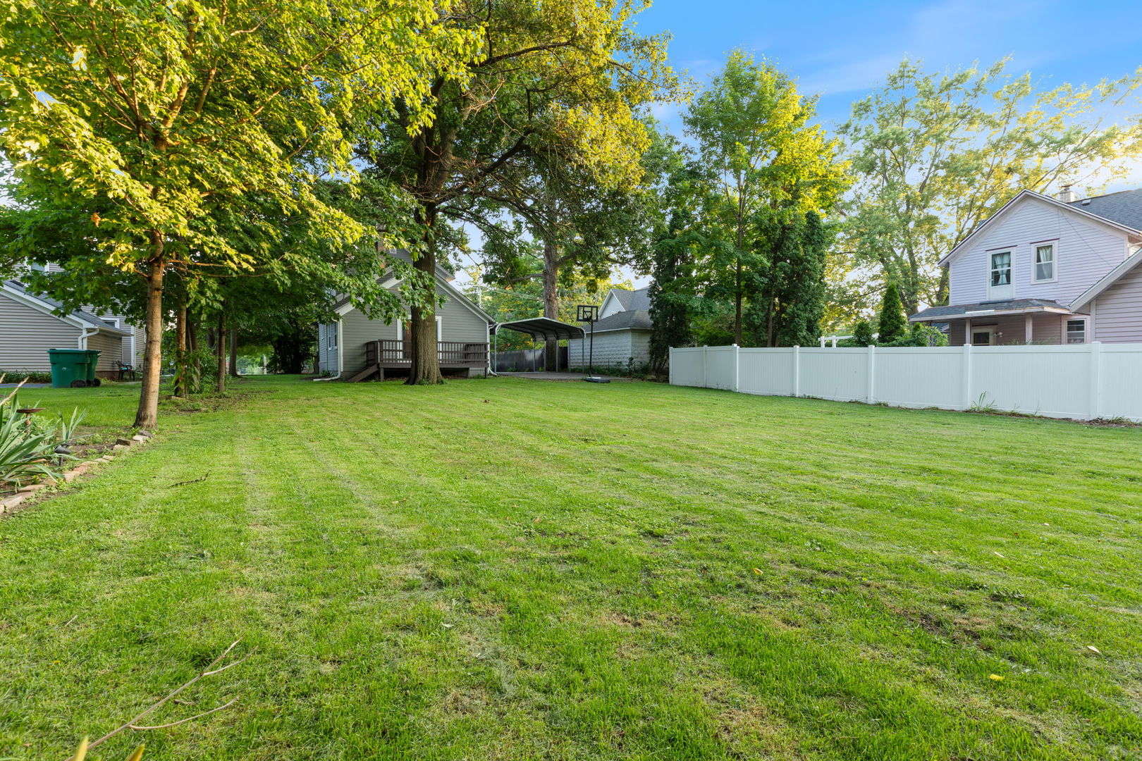 113 E Ottawa Street, Sycamore, IL 60178