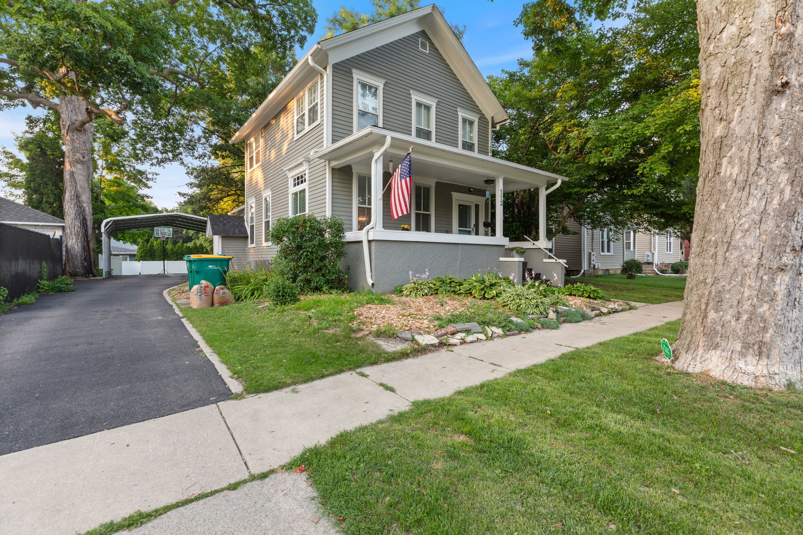 113 E Ottawa Street, Sycamore, IL 60178