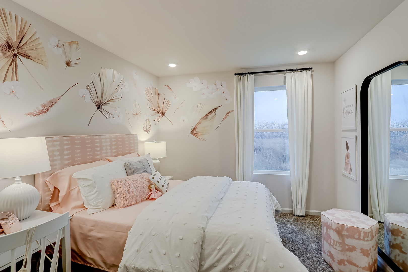 504 Endicott Road, South Elgin, IL 60177