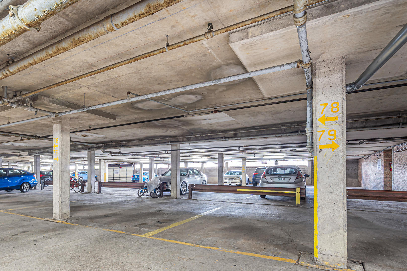 4624 N Commons Drive #405E, Chicago, IL 60656