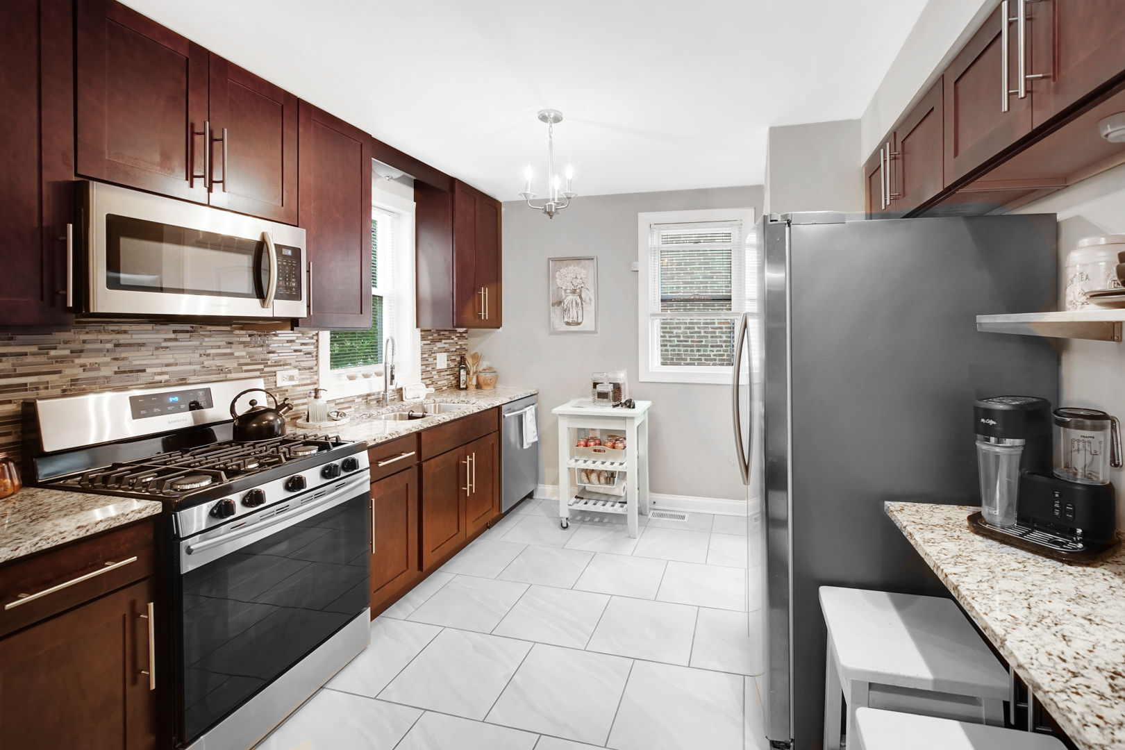 9348 S Green Street, Chicago, IL 60620