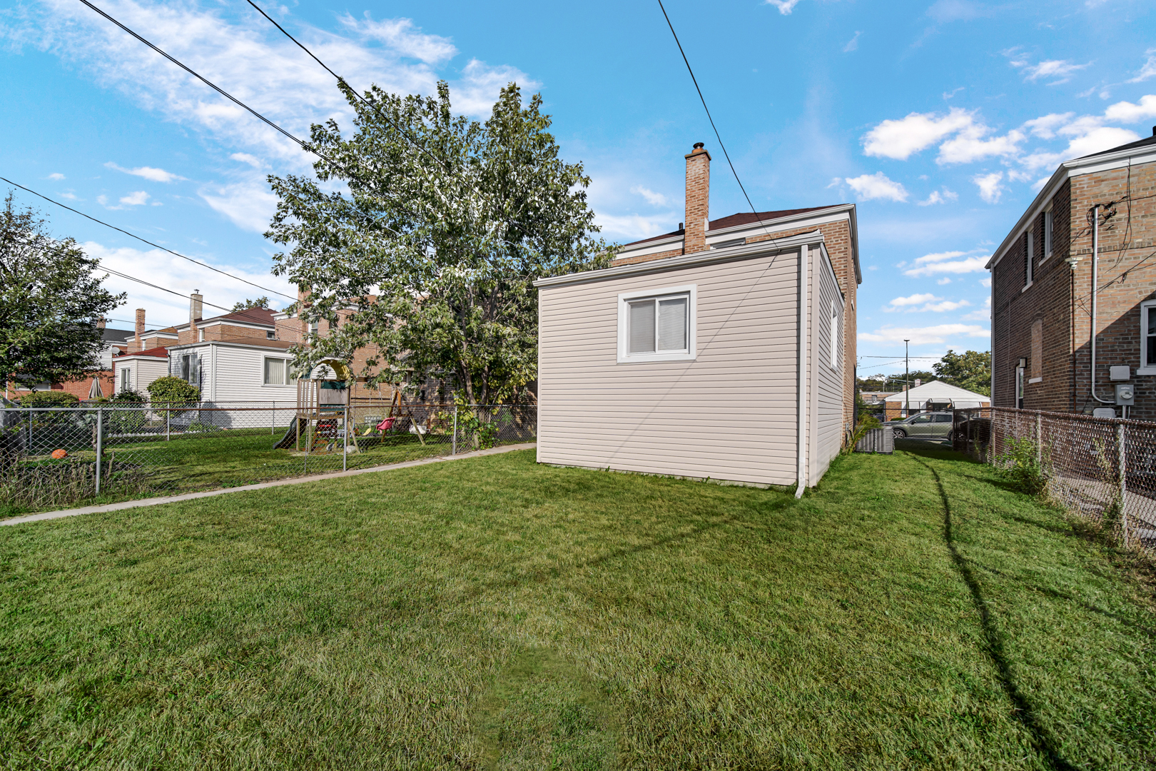 9348 S Green Street, Chicago, IL 60620