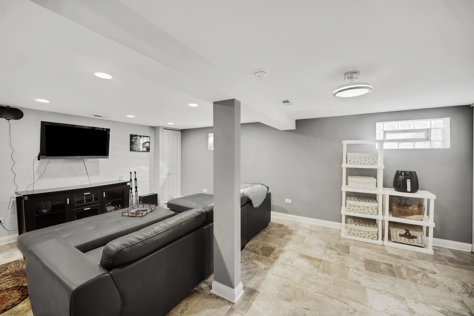 9348 S Green Street, Chicago, IL 60620