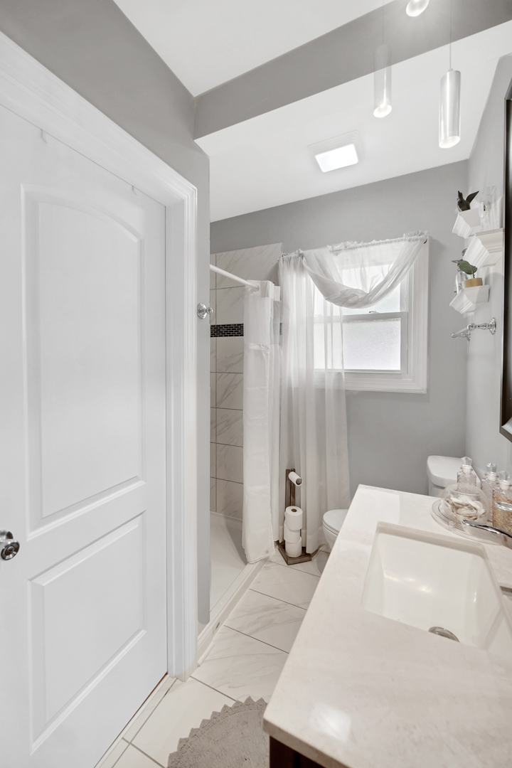 9348 S Green Street, Chicago, IL 60620