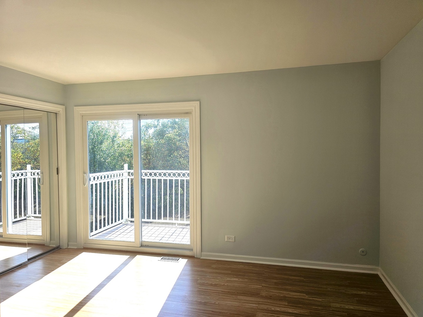 307 E Alpine Drive, Glendale Heights, IL 60139