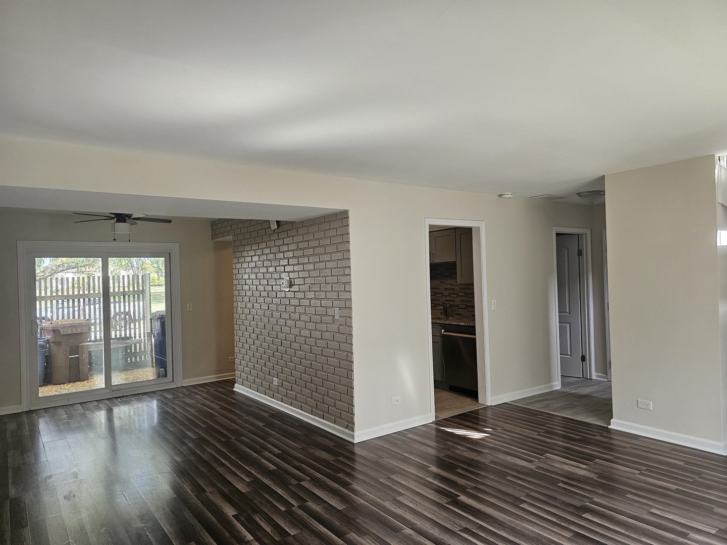 307 E Alpine Drive, Glendale Heights, IL 60139