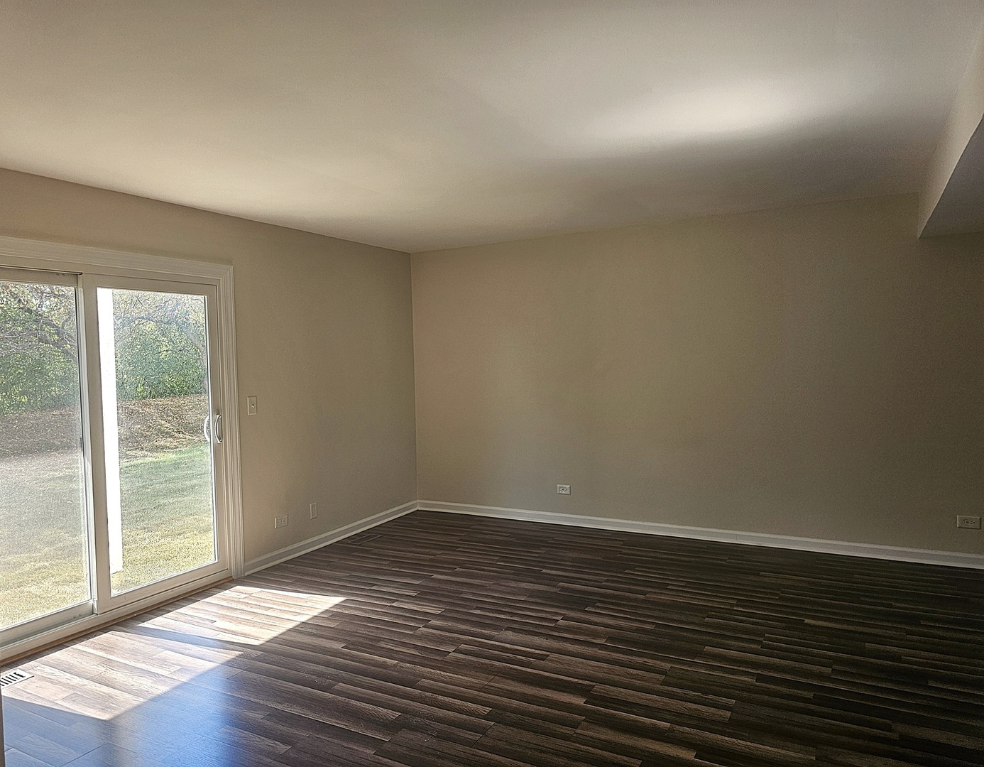 307 E Alpine Drive, Glendale Heights, IL 60139