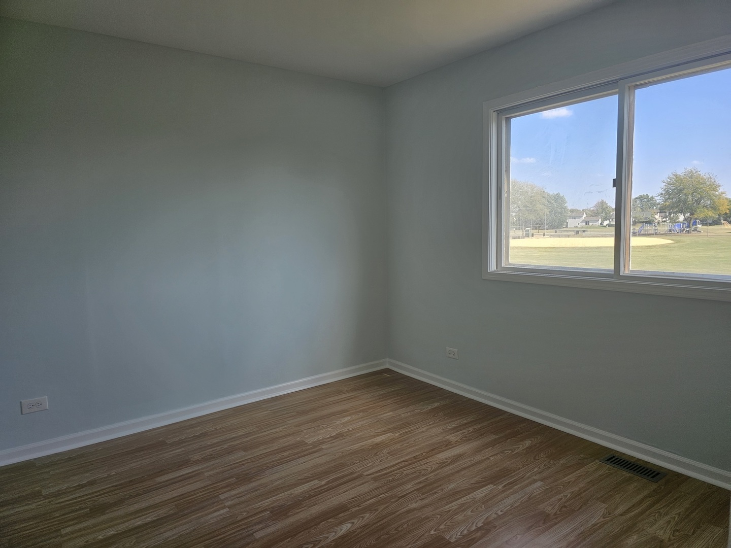 307 E Alpine Drive, Glendale Heights, IL 60139