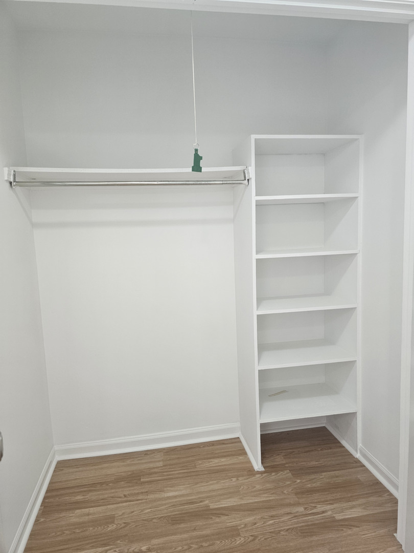 307 E Alpine Drive, Glendale Heights, IL 60139