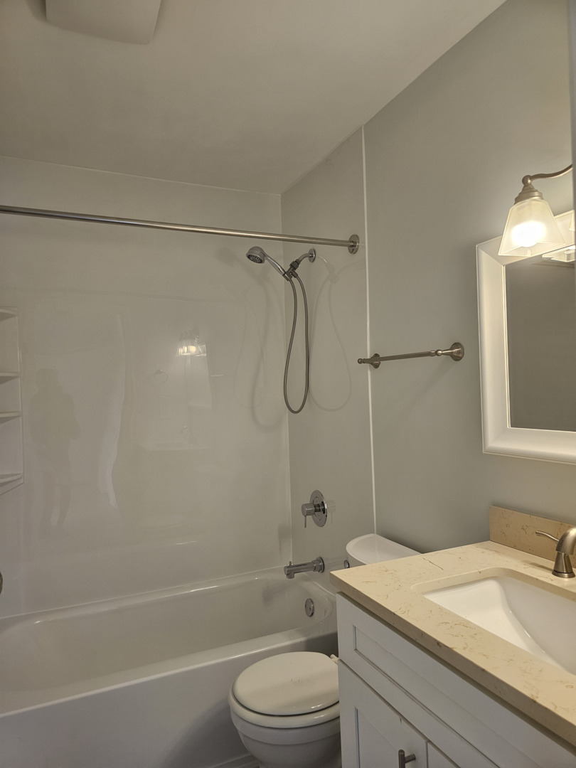 307 E Alpine Drive, Glendale Heights, IL 60139