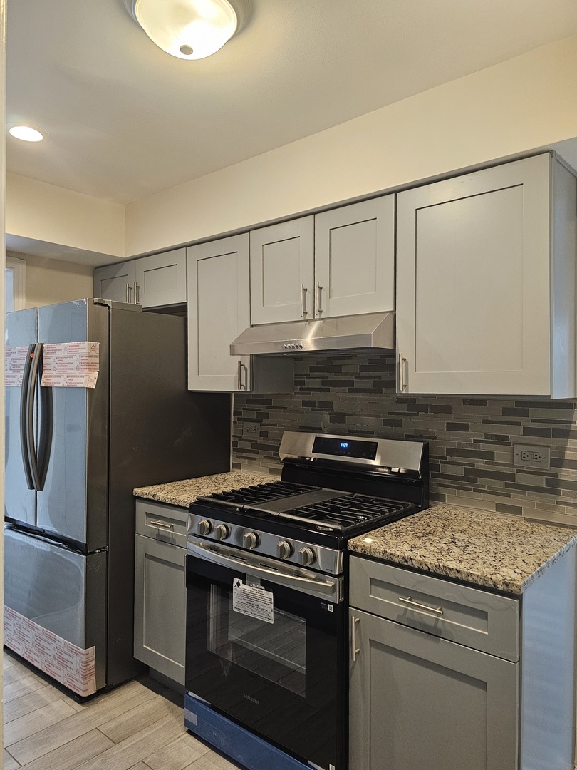 307 E Alpine Drive, Glendale Heights, IL 60139