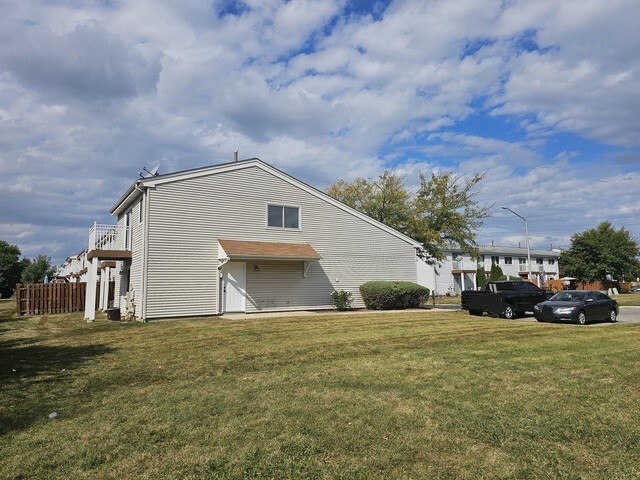 307 E Alpine Drive, Glendale Heights, IL 60139